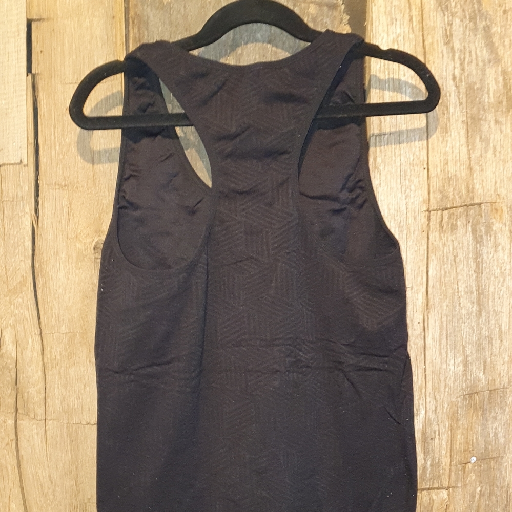 Dri-Fit Racer Back Training shirt - Picture 2 of 2
